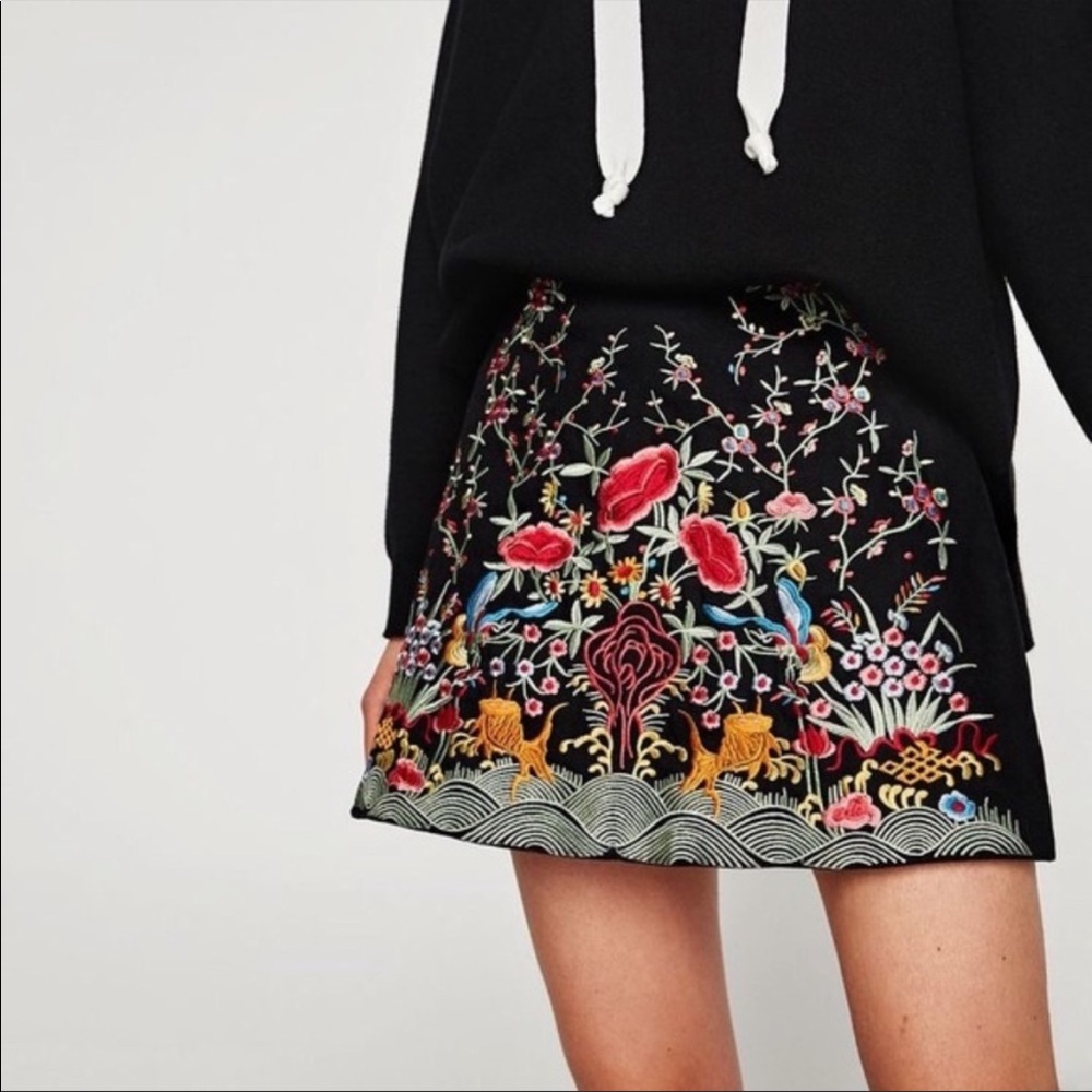 ZARA embroidered mini skirt